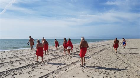 nackt am strand Search